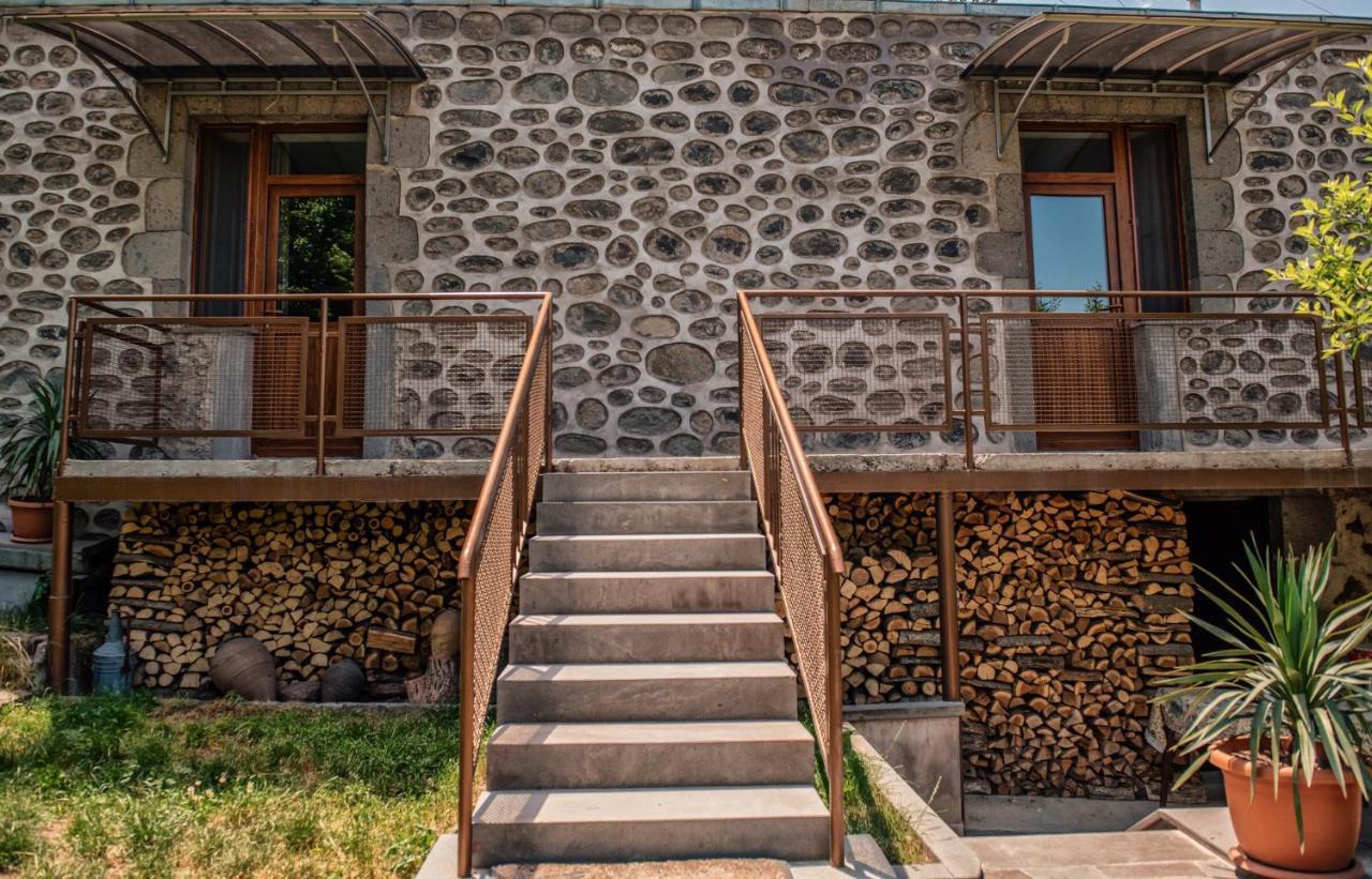 Hayi Tun Guest House Goris Ngoại thất bức ảnh
