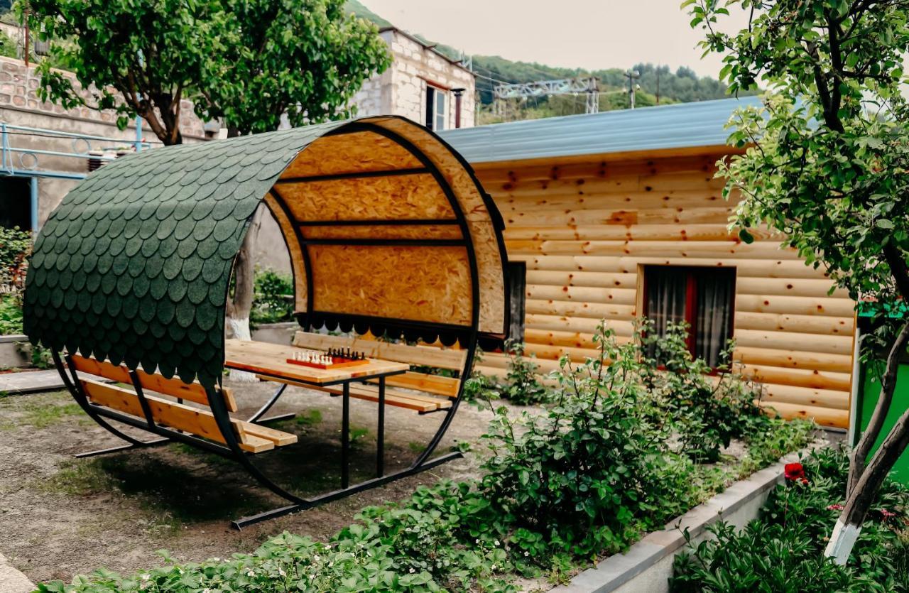 Hayi Tun Guest House Goris Ngoại thất bức ảnh