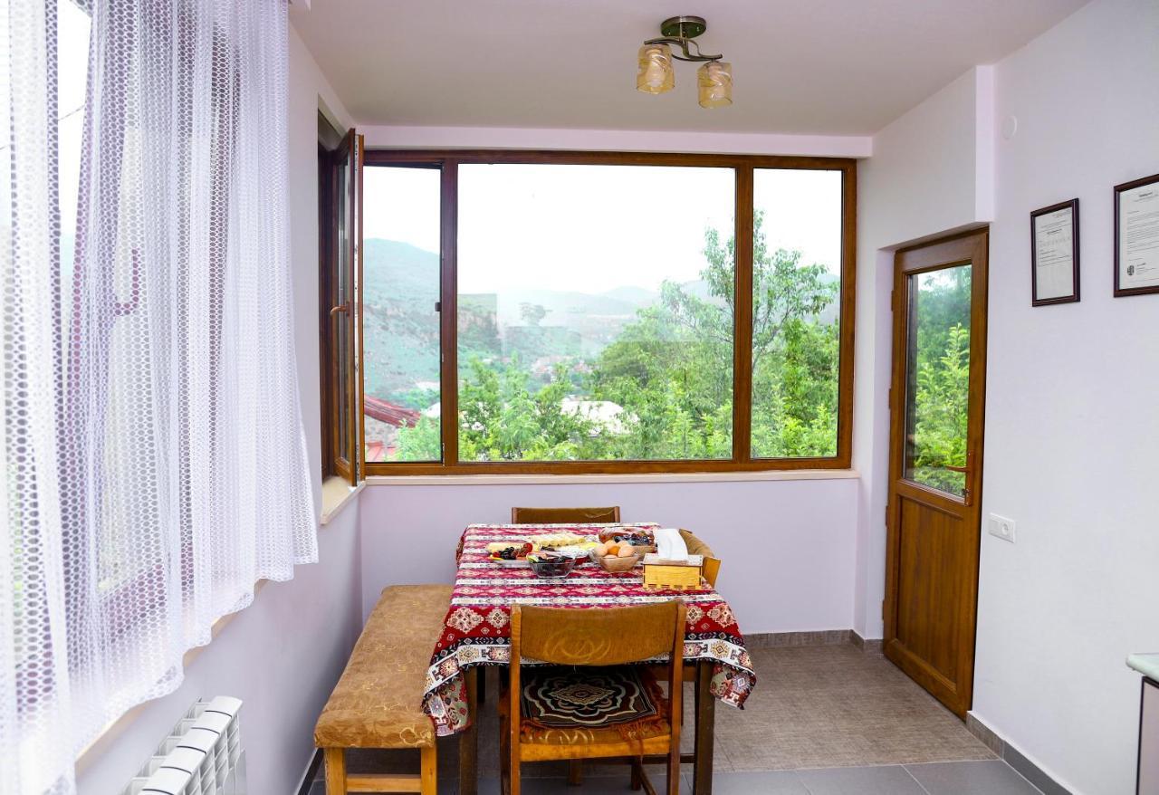 Hayi Tun Guest House Goris Ngoại thất bức ảnh