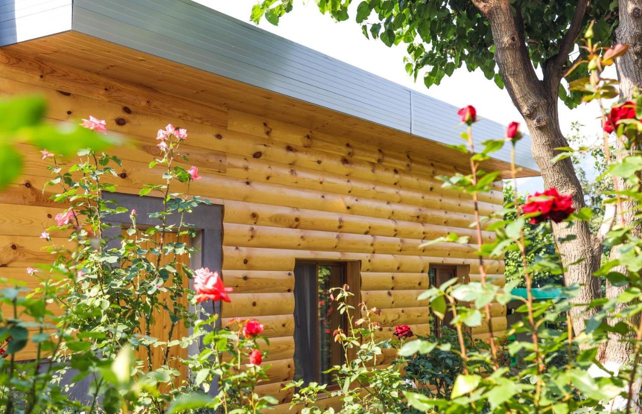 Hayi Tun Guest House Goris Ngoại thất bức ảnh