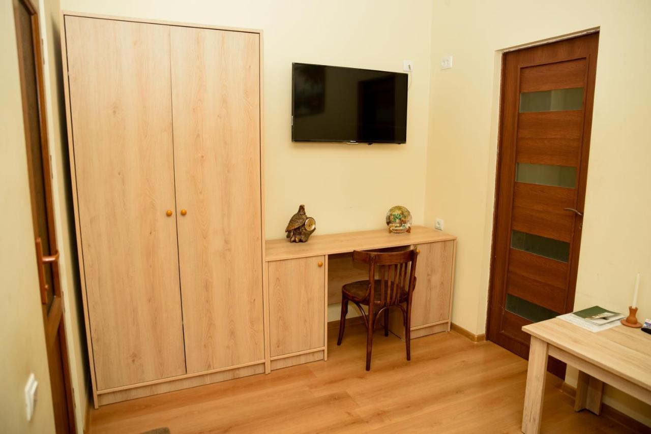 Hayi Tun Guest House Goris Ngoại thất bức ảnh