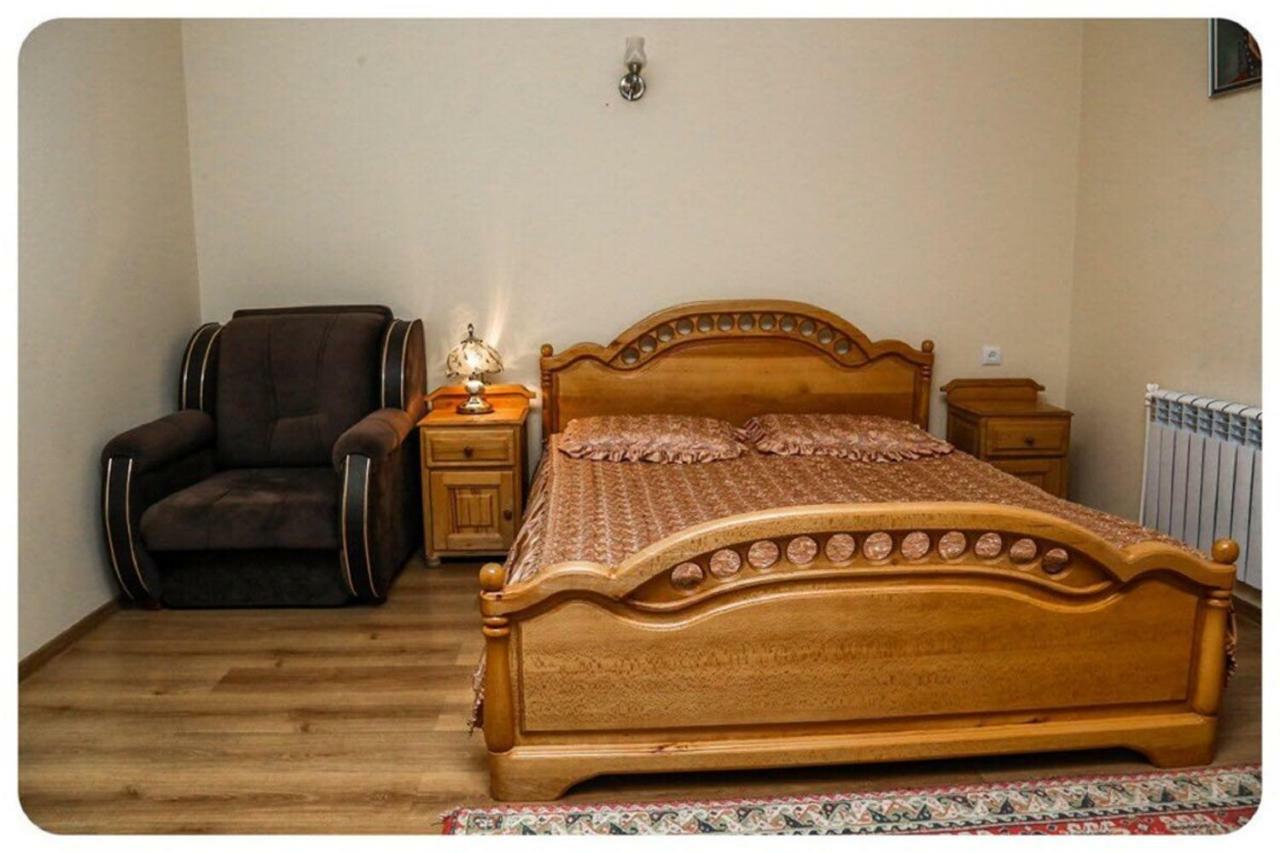 Hayi Tun Guest House Goris Ngoại thất bức ảnh